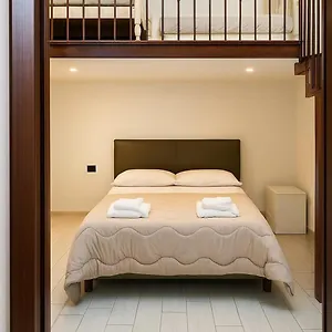 House Caracciolo By Loveinthetravel Bed and breakfast